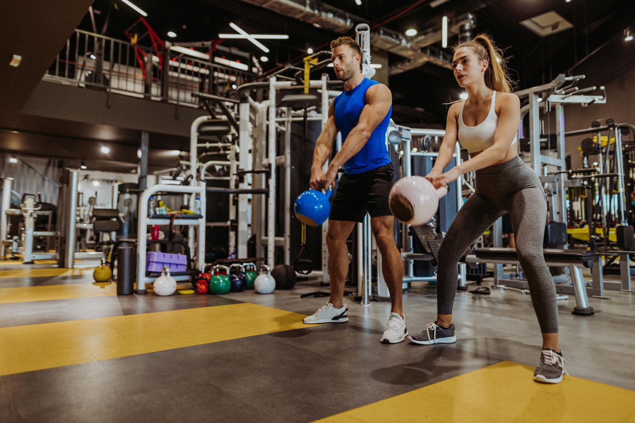 Burn Fat & Build Muscle: A Complete Guide