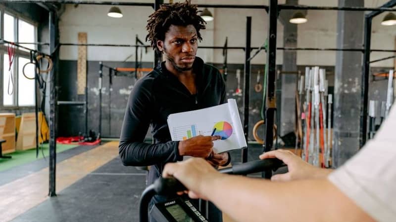 Burn Fat & Build Muscle: A Dietitian's Evidence-Based Guide