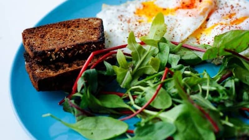 A heart-healthy meal on a plate